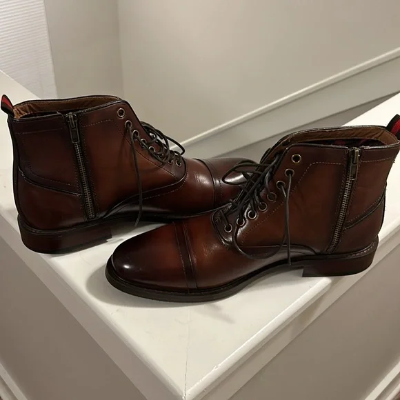 Men’s Brown Boots - Size 9 - Picture 4 of 4
